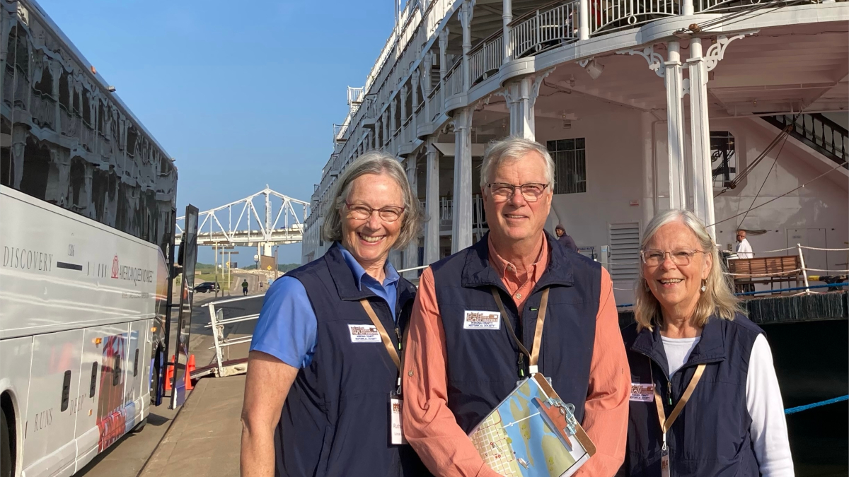 Winona County History Center volunteers at cruise boat docking